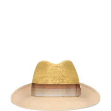 Шляпа с отделкой из ленты