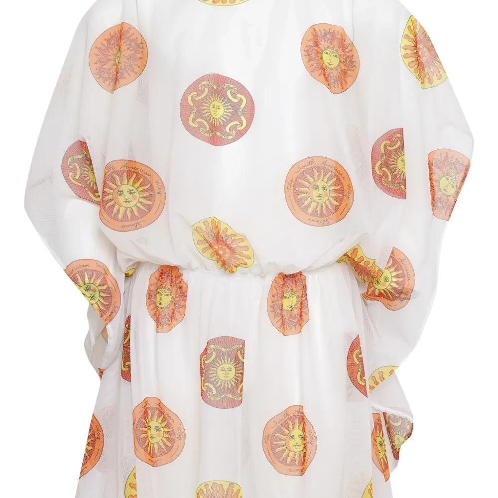 Платье со сборками и принтом