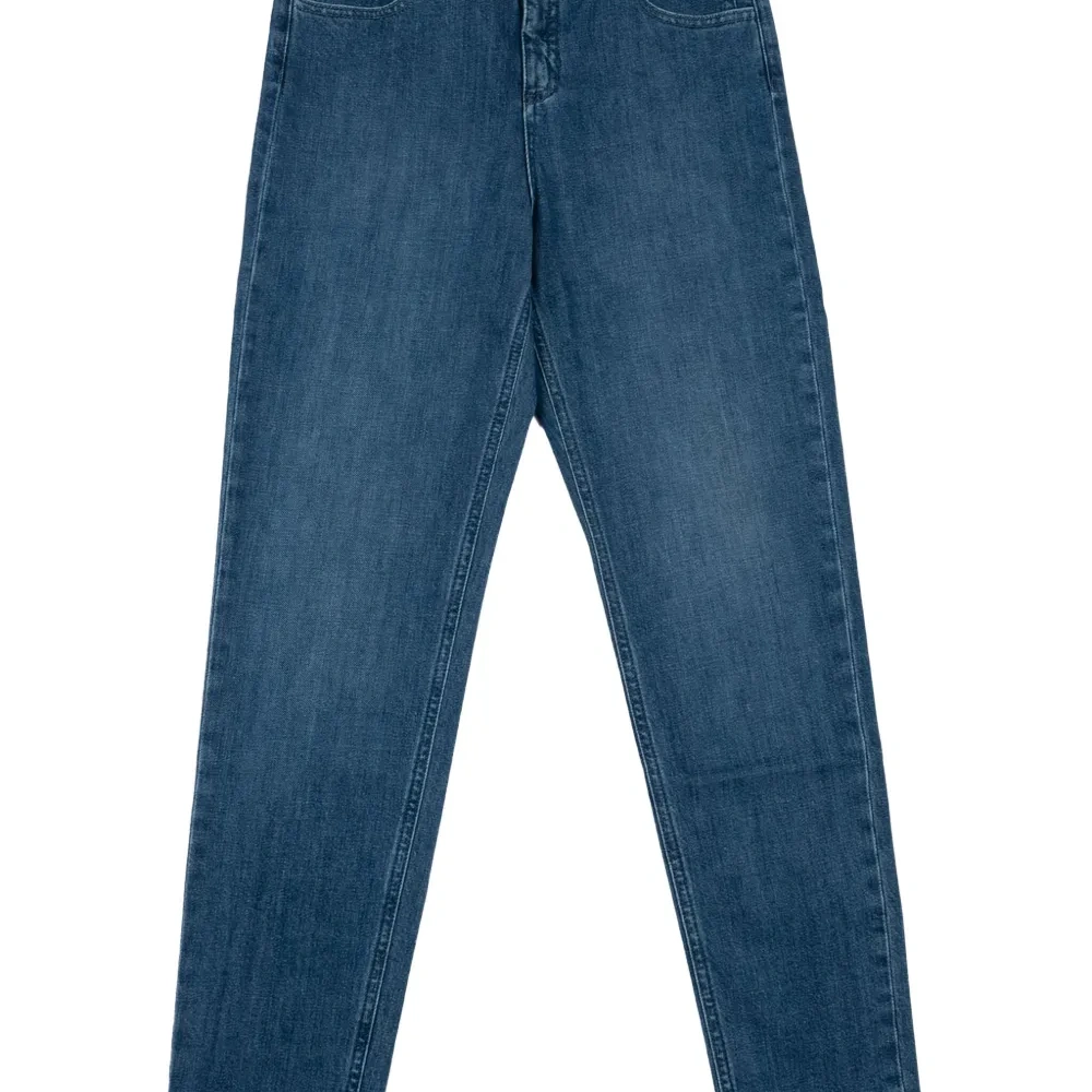 Джинсы с вышитым логотипом