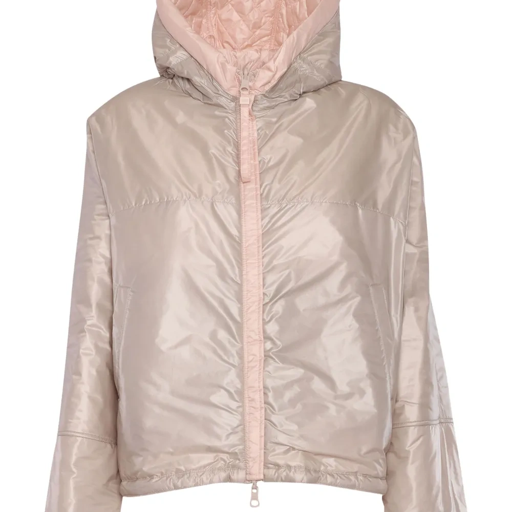 Стеганая куртка с капюшоном