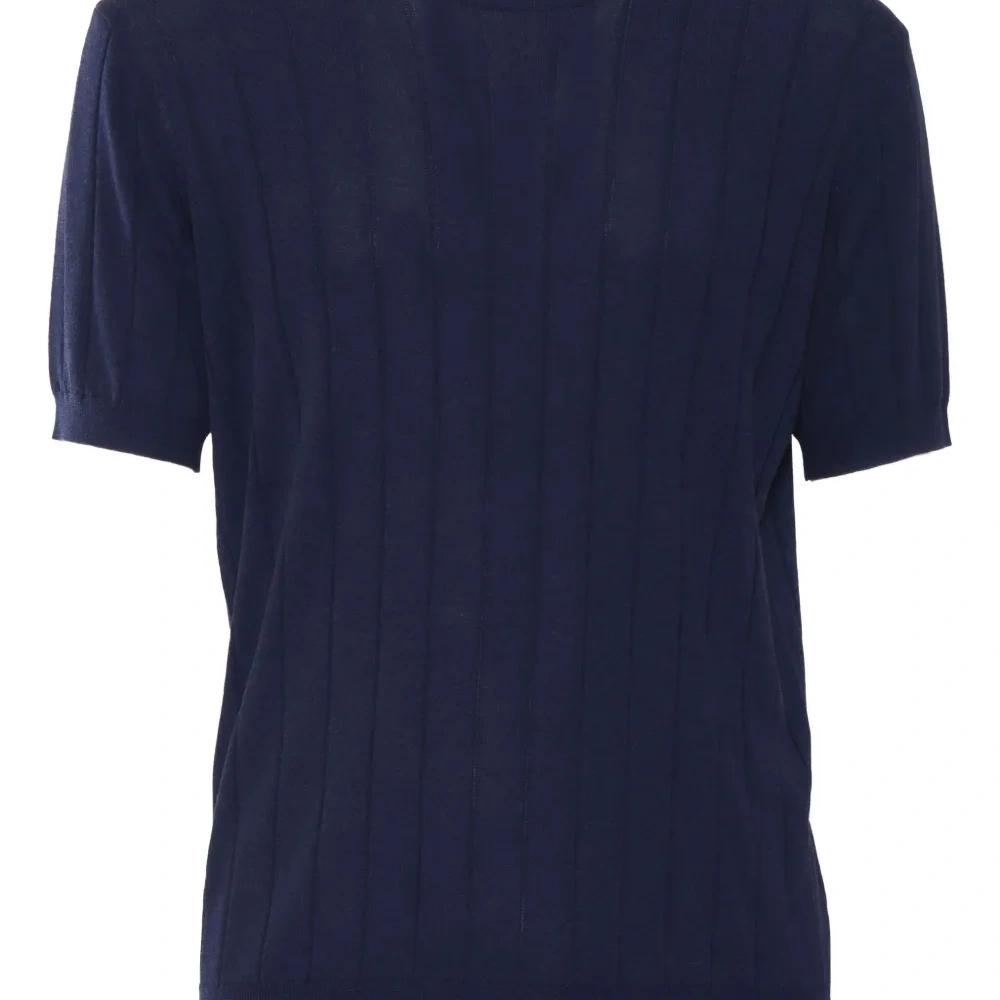 Футболка в рубчик с круглым вырезом