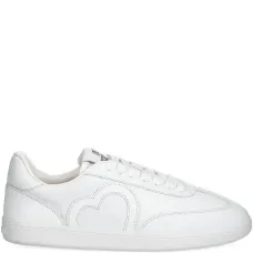 Кроссовки на шнуровке