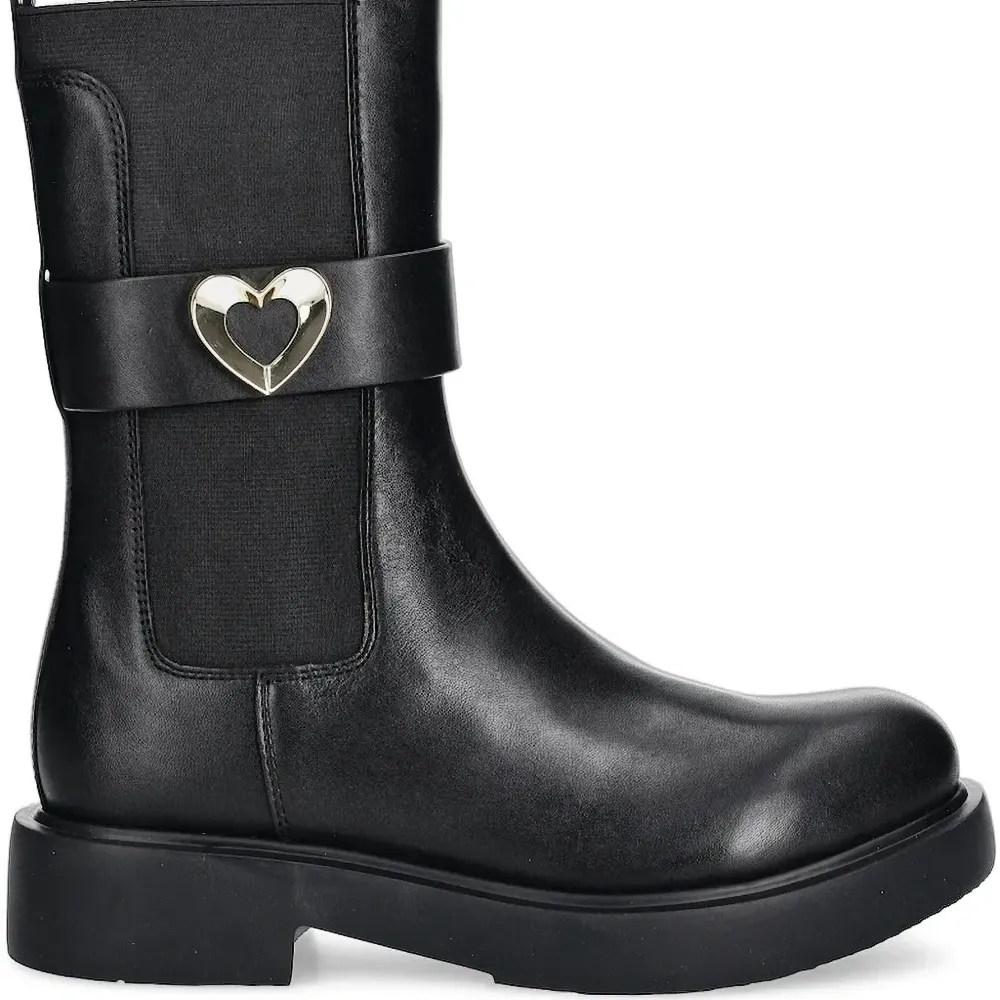 Кожаные ботинки