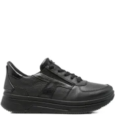 Кроссовки на шнуровке