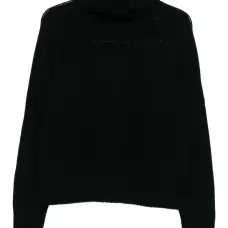 Свитер с высоким воротником Свитер с высоким воротником