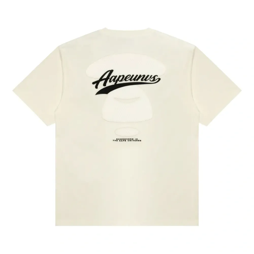 Футболка с аппликацией