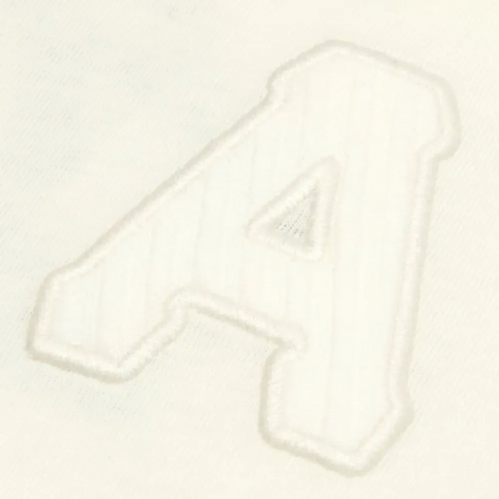 Футболка с аппликацией