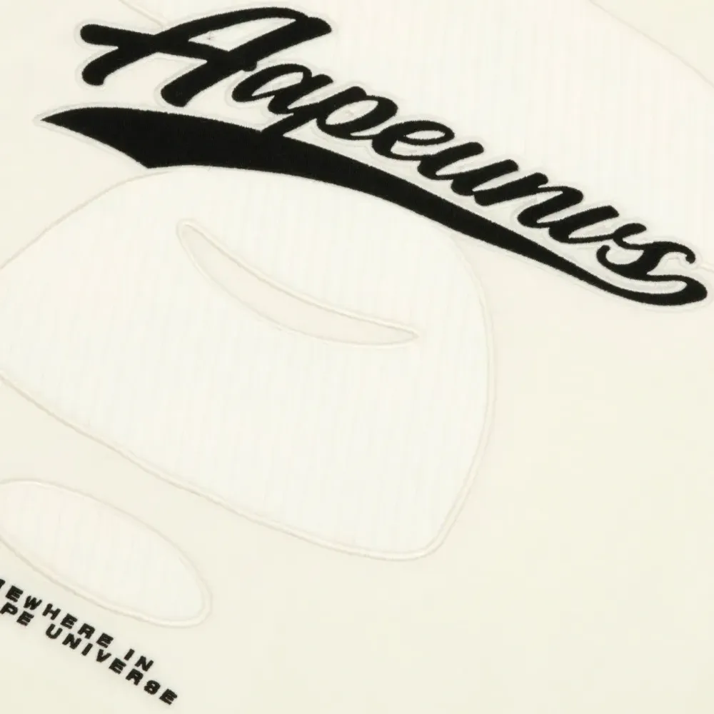 Футболка с аппликацией