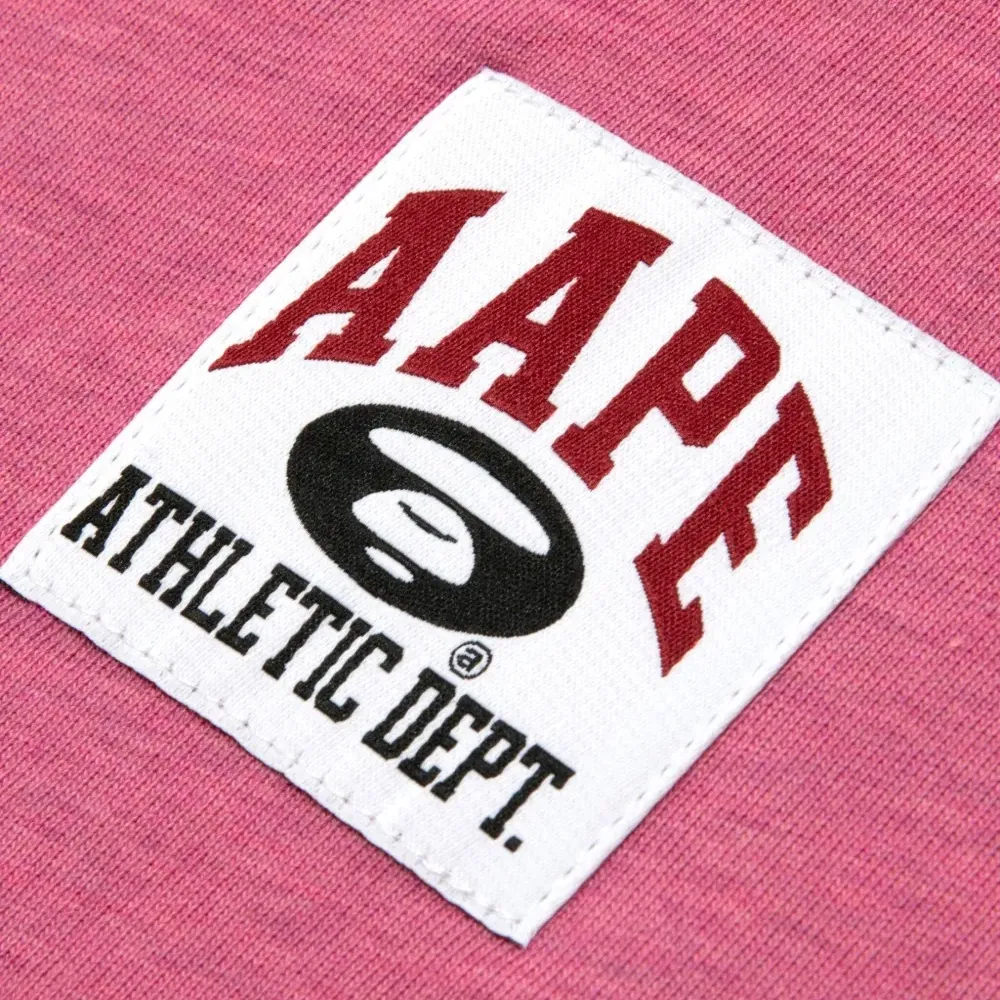 Футболка с логотипом