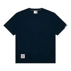 Футболка с вышитым логотипом