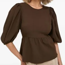 Топ с объемными рукавами и баской