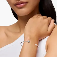 Браслет с подвеской в виде медведя