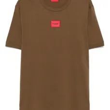 Футболка с вышитым логотипом