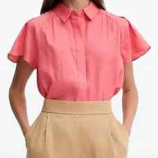 Льняная рубашка с оборками на рукавах