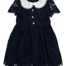 Платье с кружевным воротником