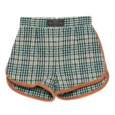 Шорты в ломаную клетку