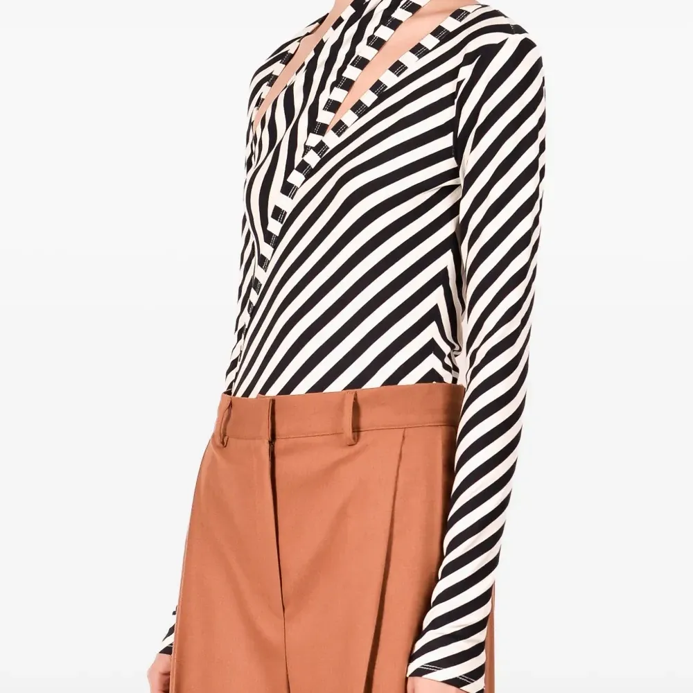 Боди в диагональную полоску Боди в диагональную полоску