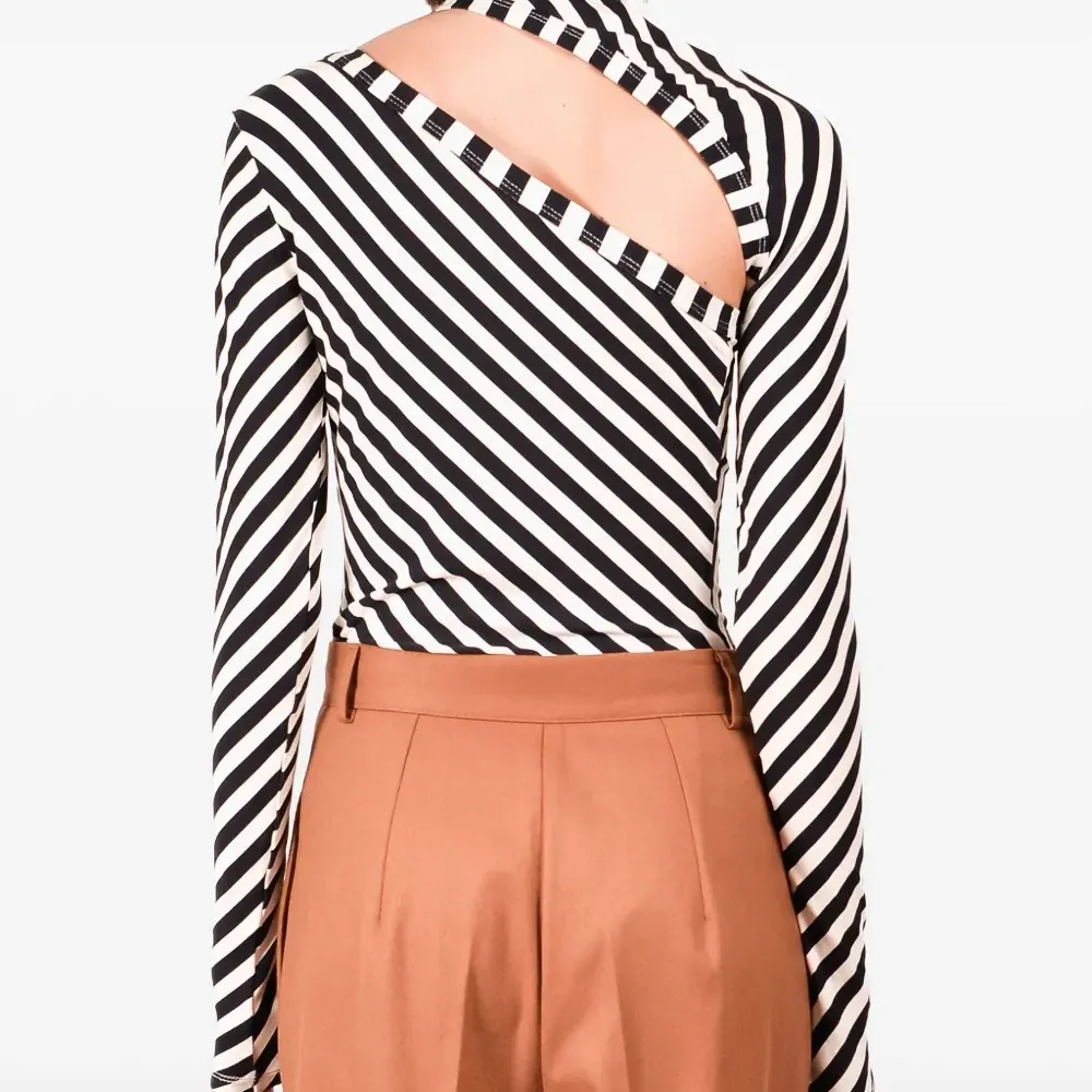 Боди в диагональную полоску Боди в диагональную полоску