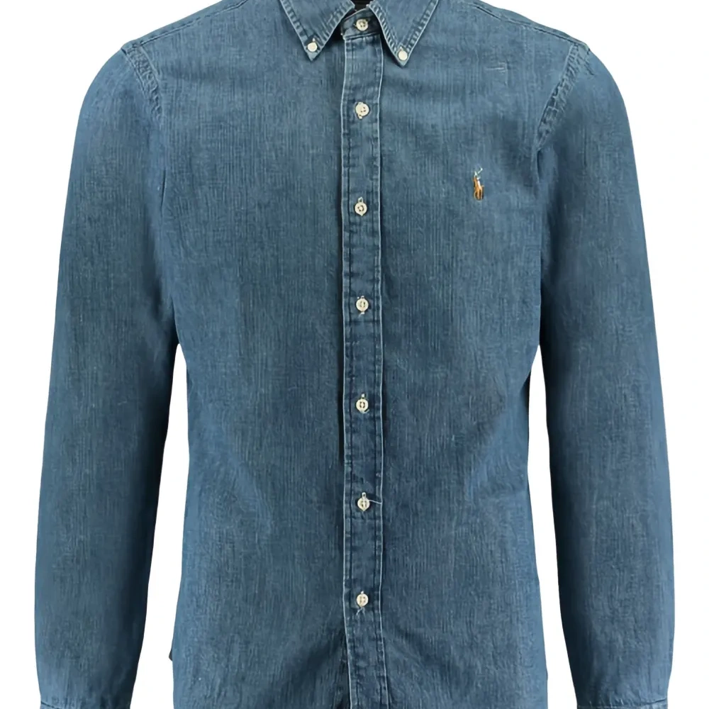 Джинсовая рубашка с вышитым логотипом