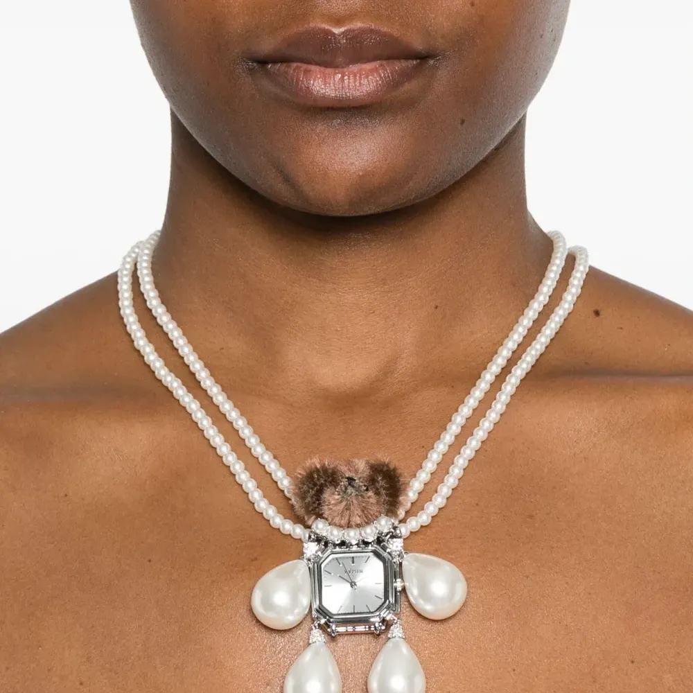 Колье с подвеской