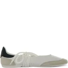 Балетки со шнуровкой