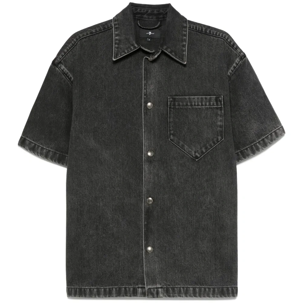 Джинсовая рубашка с короткими рукавами