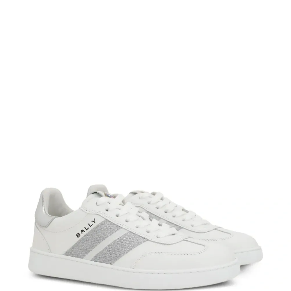 Кроссовки Roget