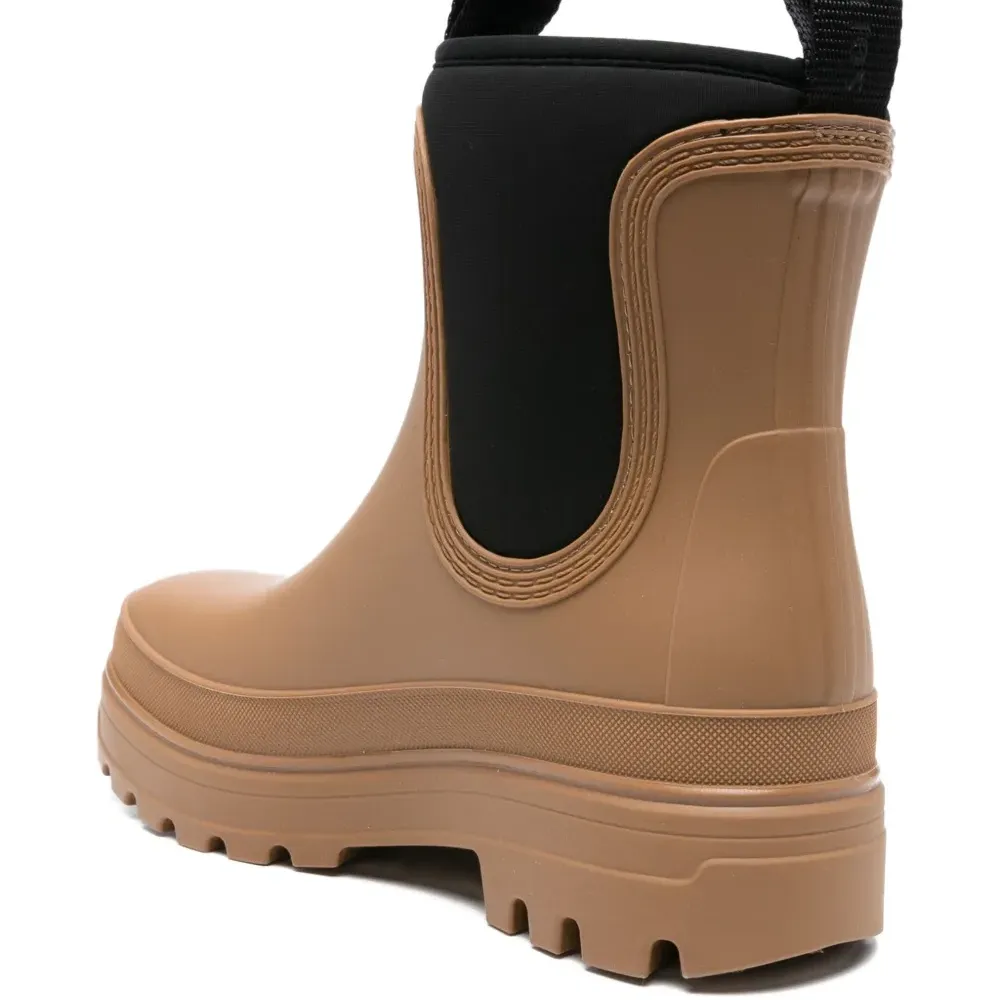 Ботинки с эластичными вставками