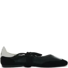 Балетки со шнуровкой