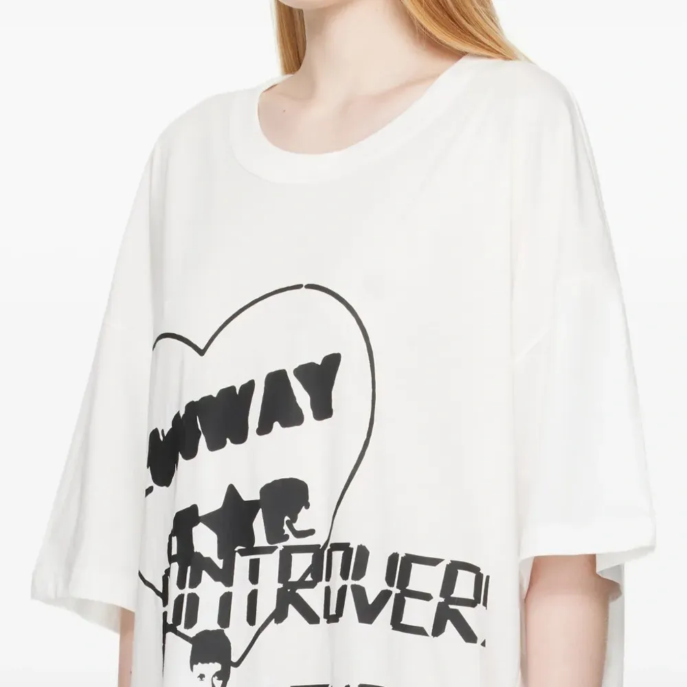 Платье-футболка с графическим принтом