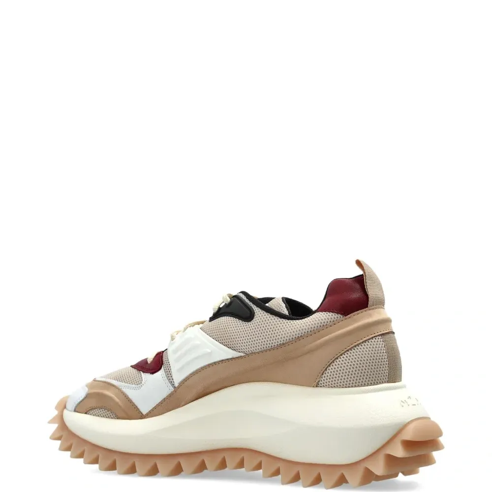 Кроссовки со вставками