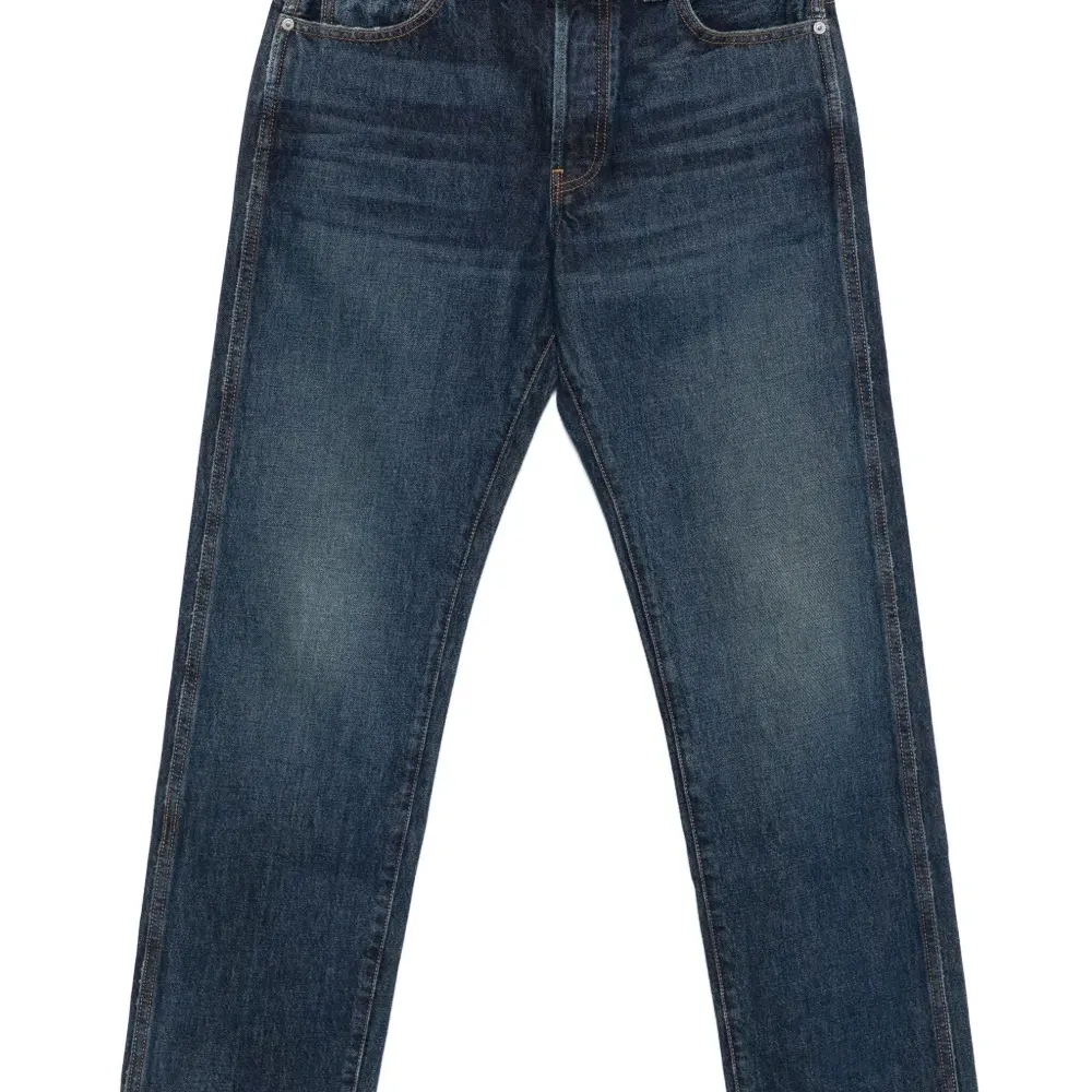 Джинсы с пятью карманами