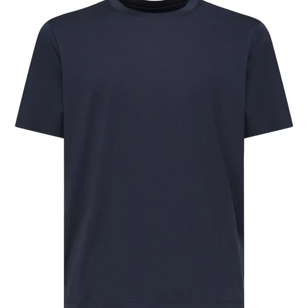 Футболка с круглым вырезом