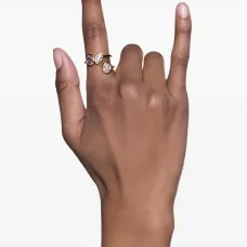 Серебряное кольцо с камнем