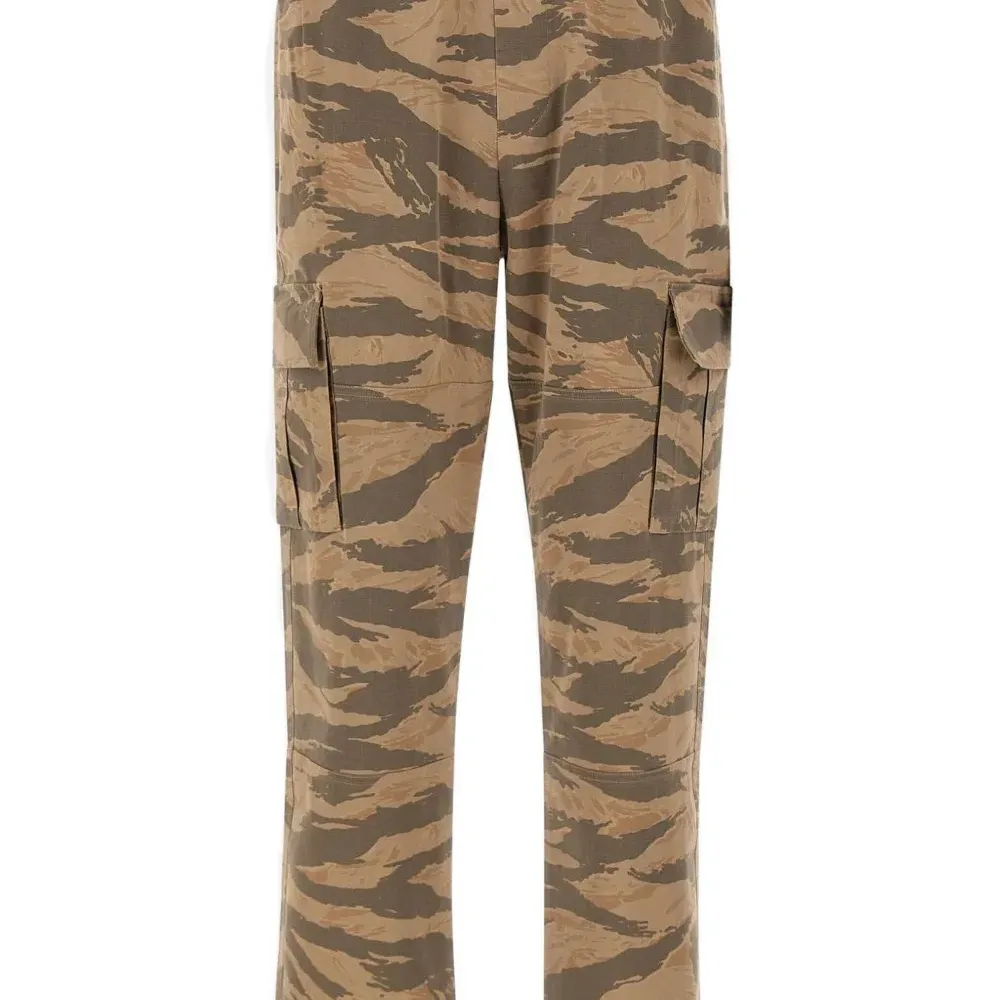 Брюки карго с камуфляжным принтом