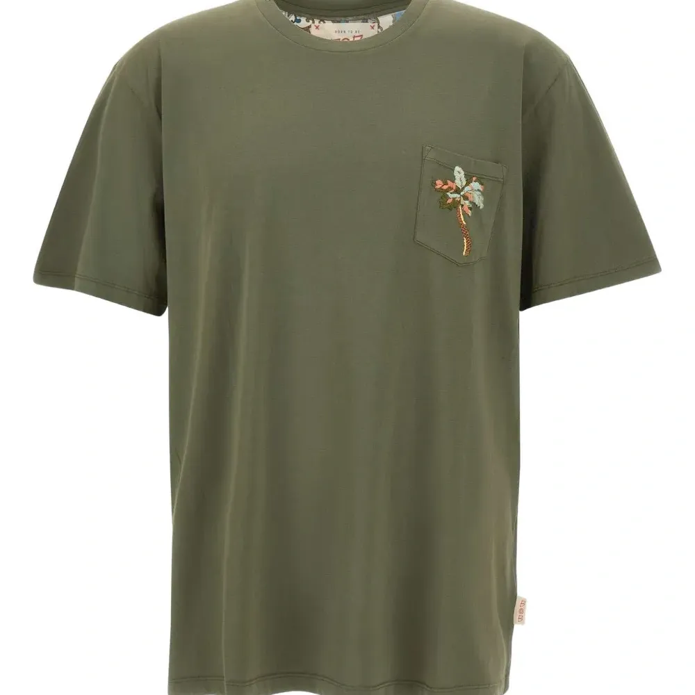 Футболка с вышивкой Футболка с вышивкой