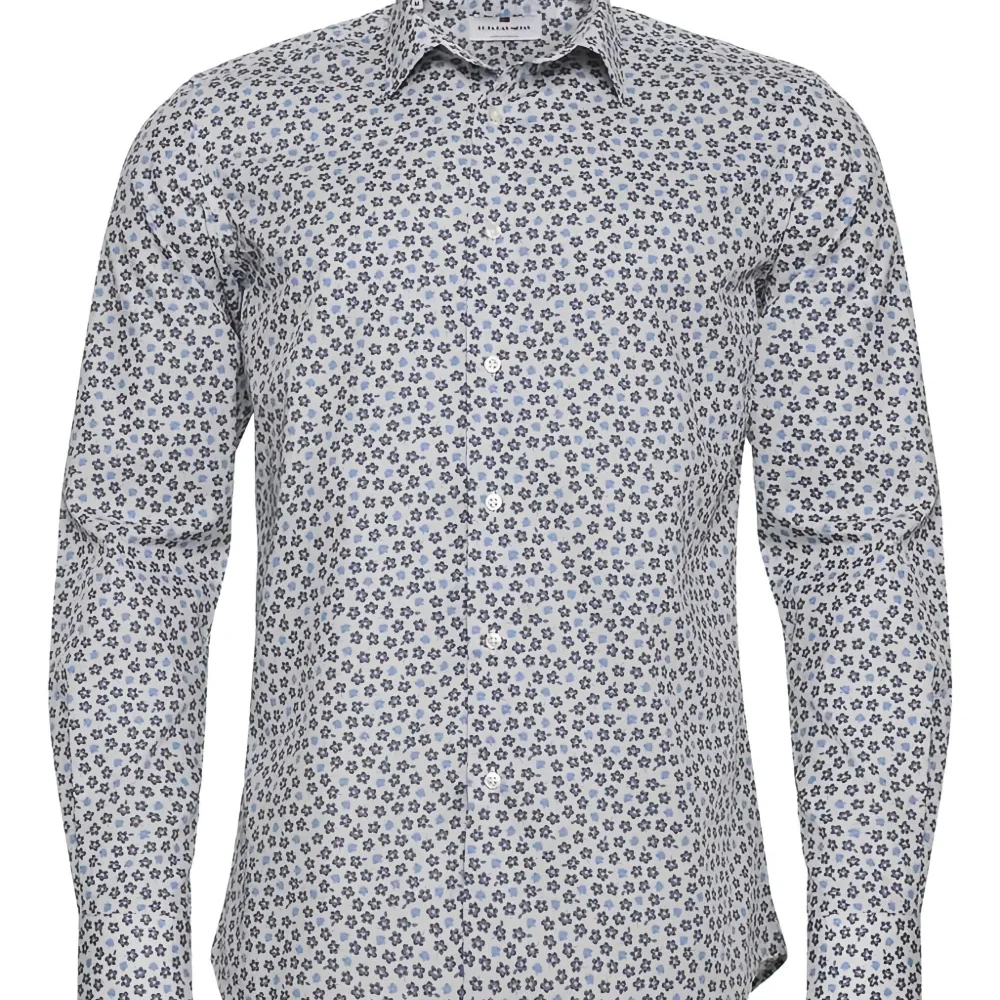 Рубашка с длинными рукавами и цветочным принтом