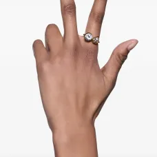 Серебряное кольцо с камнями