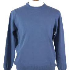 Свитер с круглым вырезом