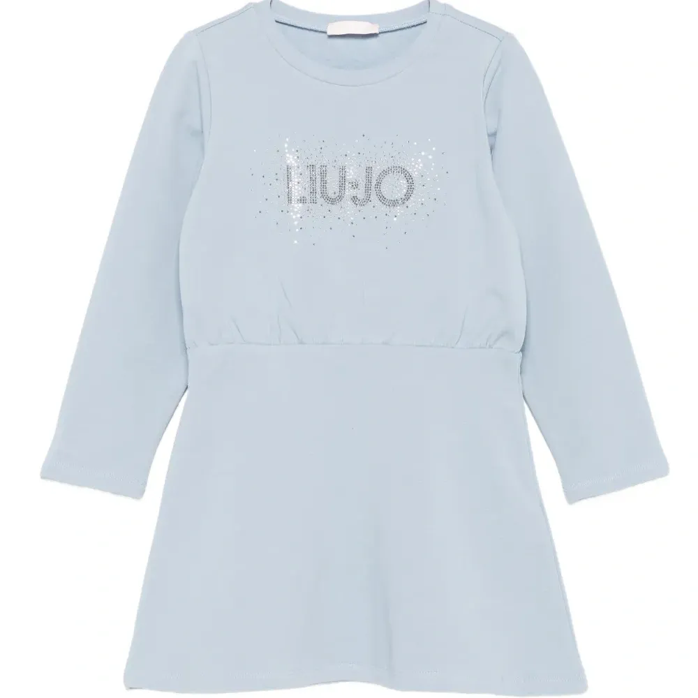 Декорированное платье с длинными рукавами Декорированное платье с длинными рукавами