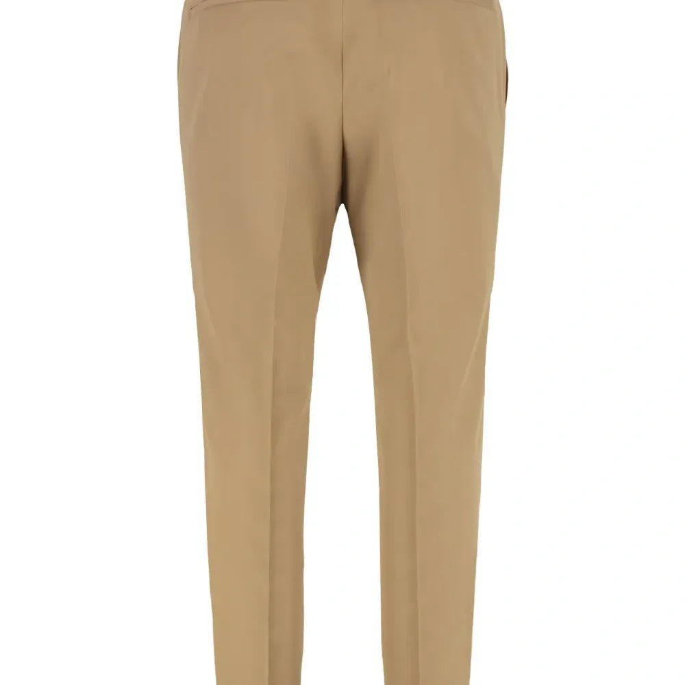 Брюки без защипов