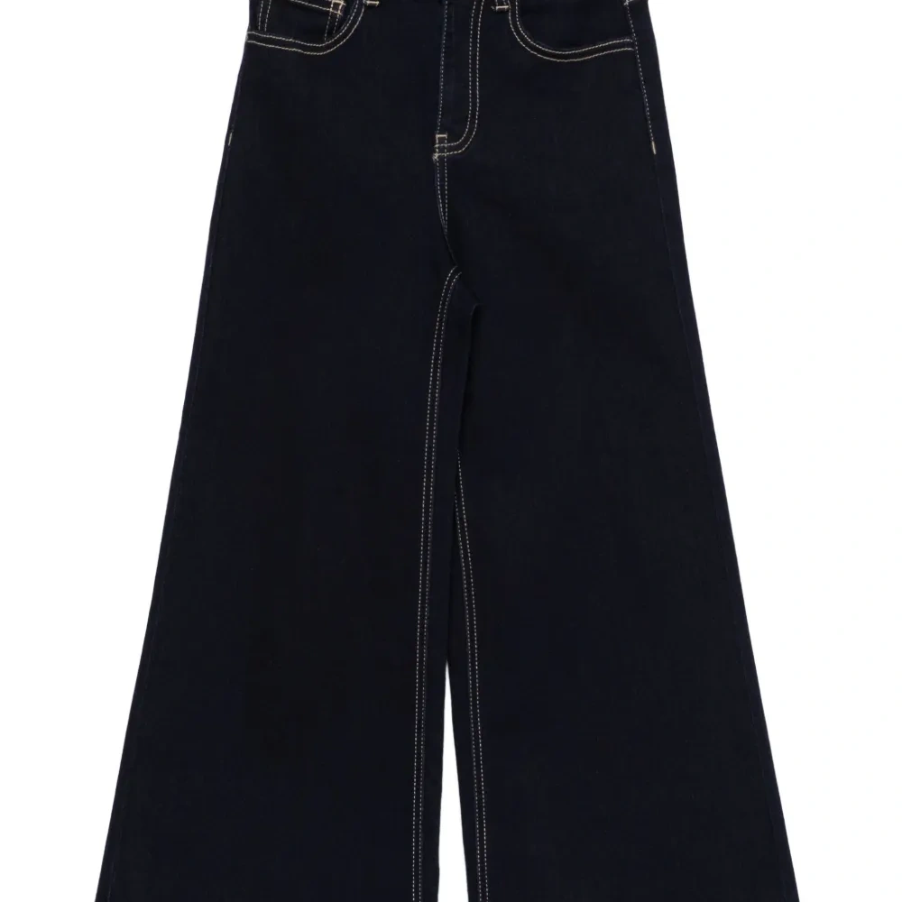 Широкие джинсы