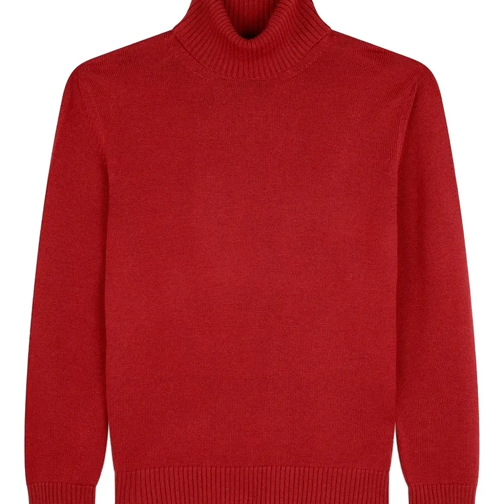 Шерстяной свитер с воротником-гольф