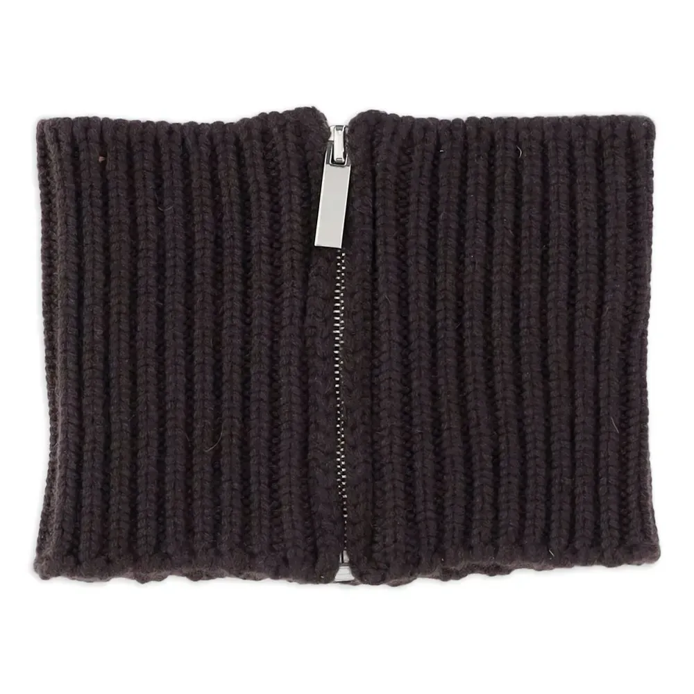 Шарф в рубчик на молнии