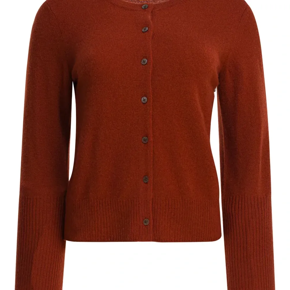 Кардиган на пуговицах