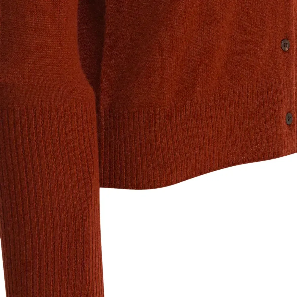 Кардиган на пуговицах