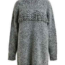 Свитер с высоким воротником и бахромой Свитер с высоким воротником и бахромой