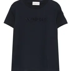 Футболка с вышитым логотипом