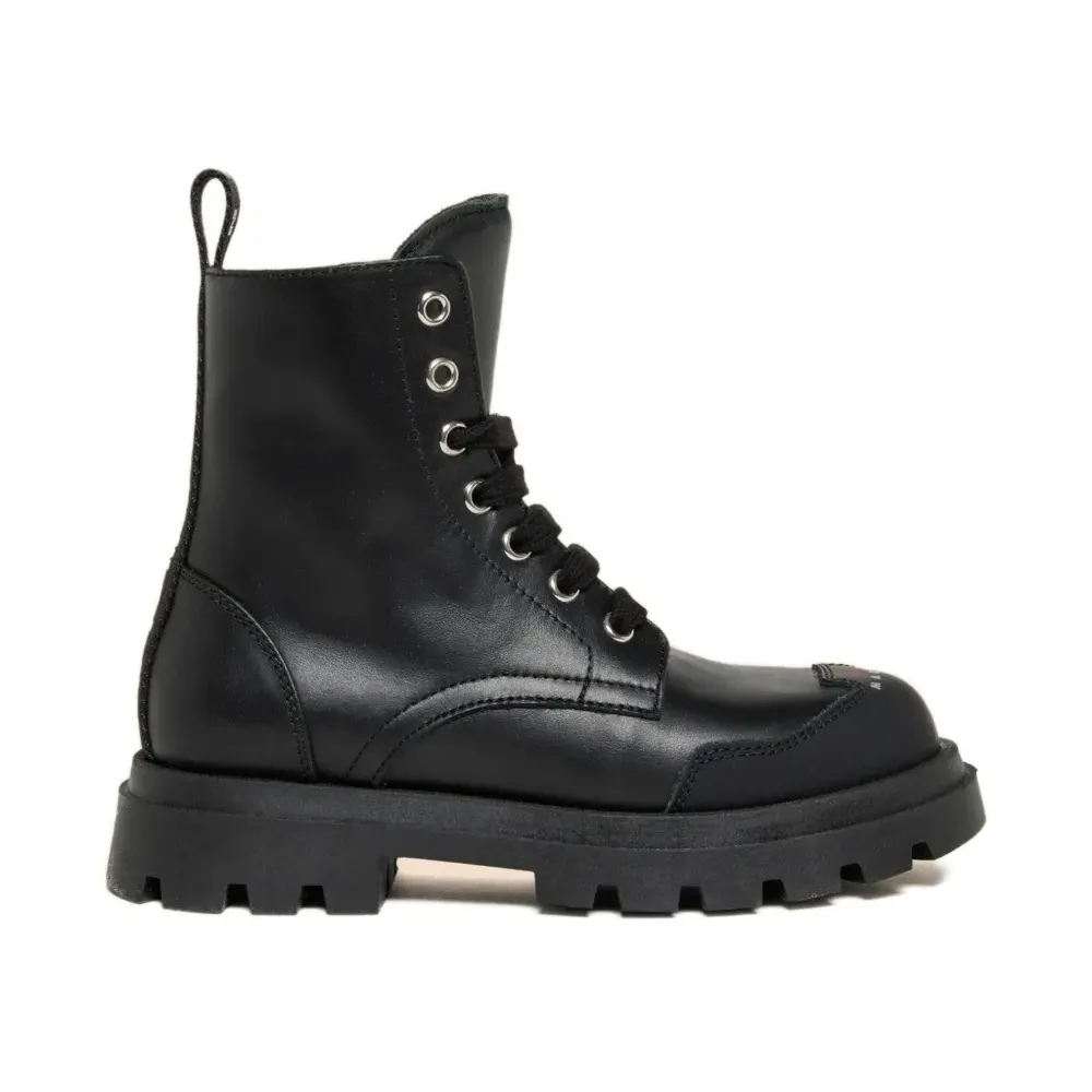 Кожаные ботинки