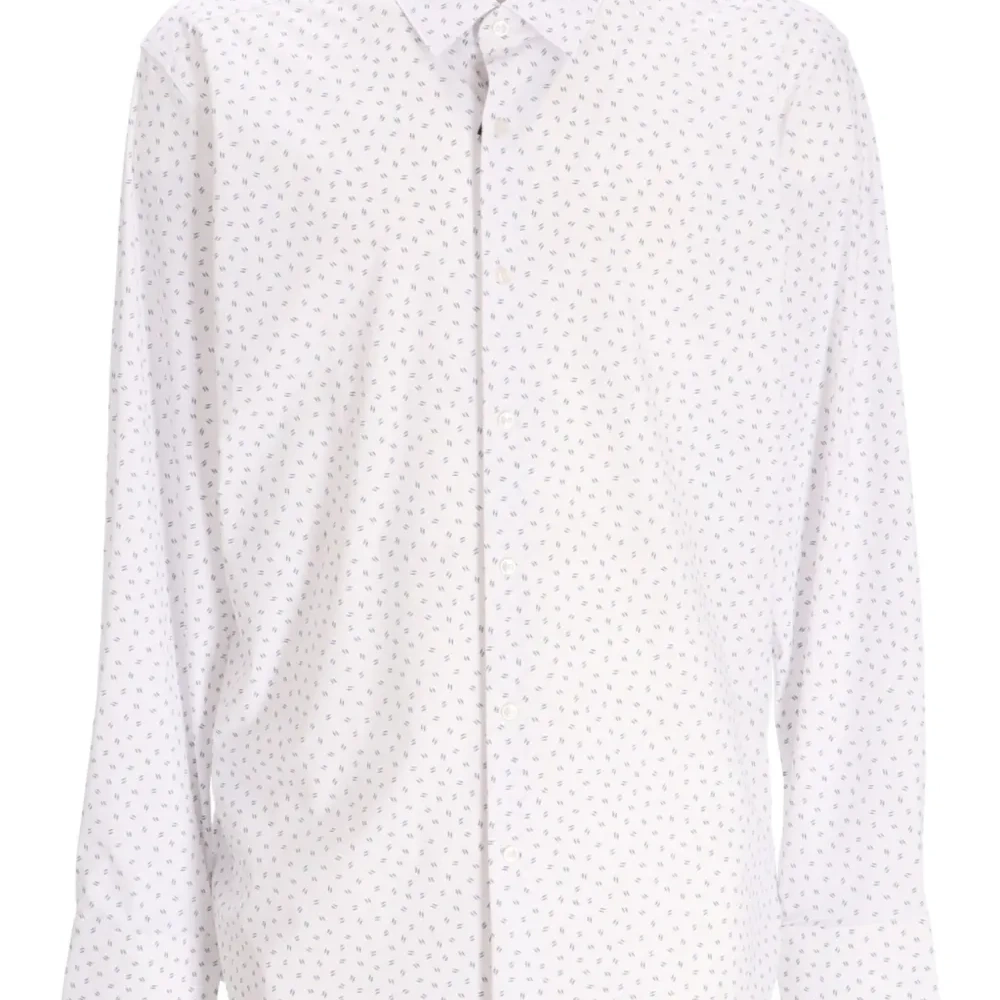 Рубашка с длинными рукавами и узором